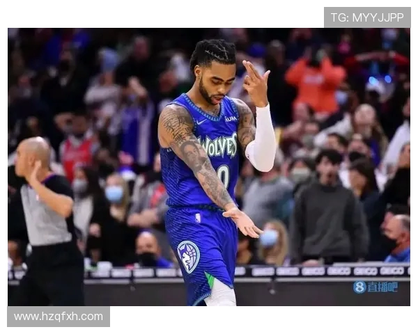 拉塞尔上半场狂飚三分，打出高效表现！